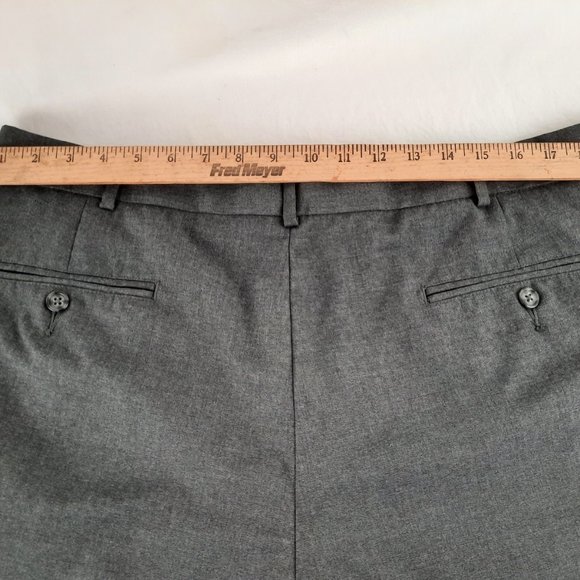 Nearly new Alfani Men's Dress Slacks Casual Cut - 40 - 32 - Picture 6 of 7